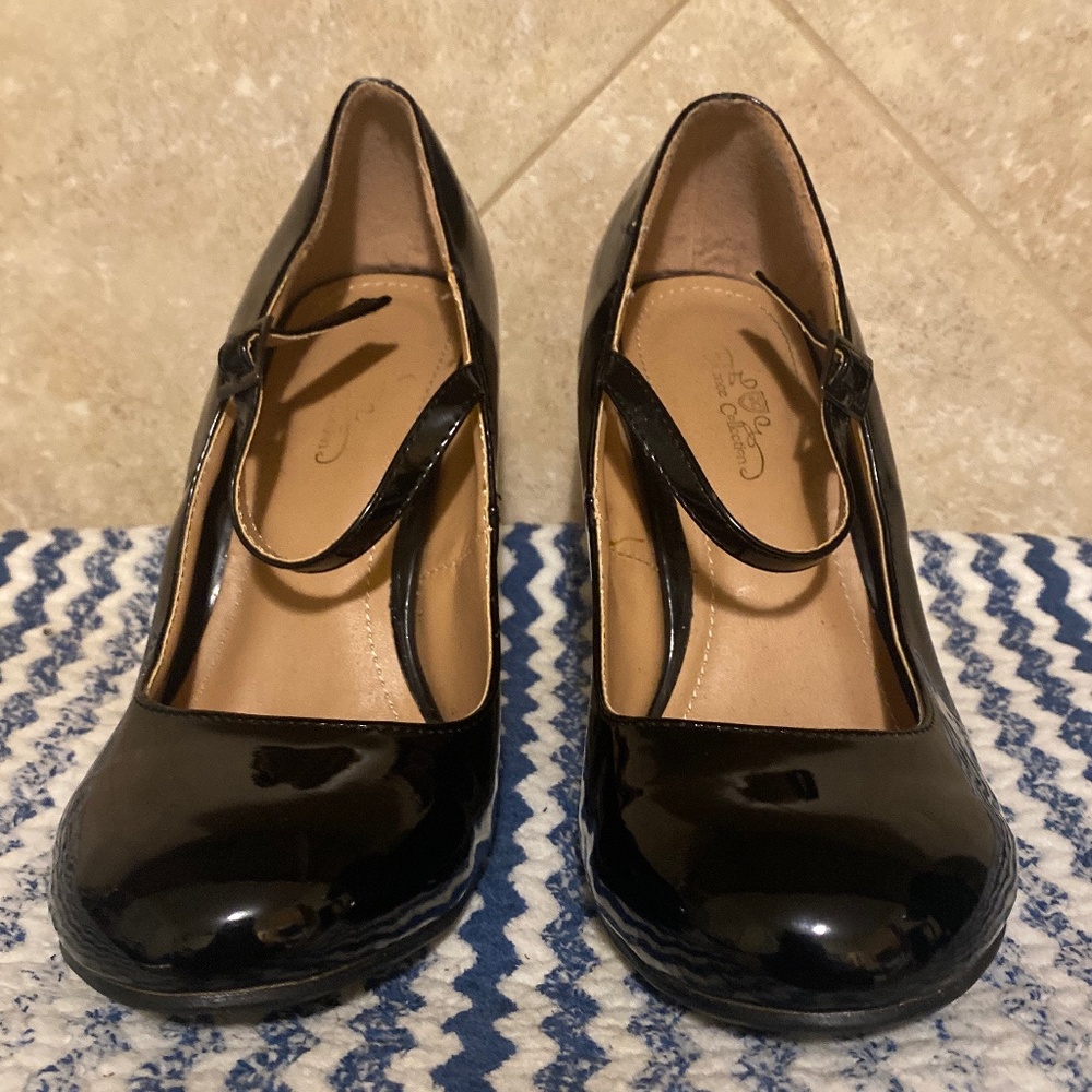 Women’s shoes